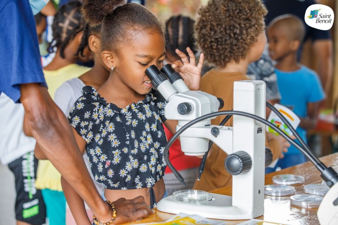 Lutte contre la dengue : Opération de sensibilisation auprès des enfants