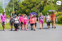 Marche rose et ateliers de sensibilisation à Sainte-Anne